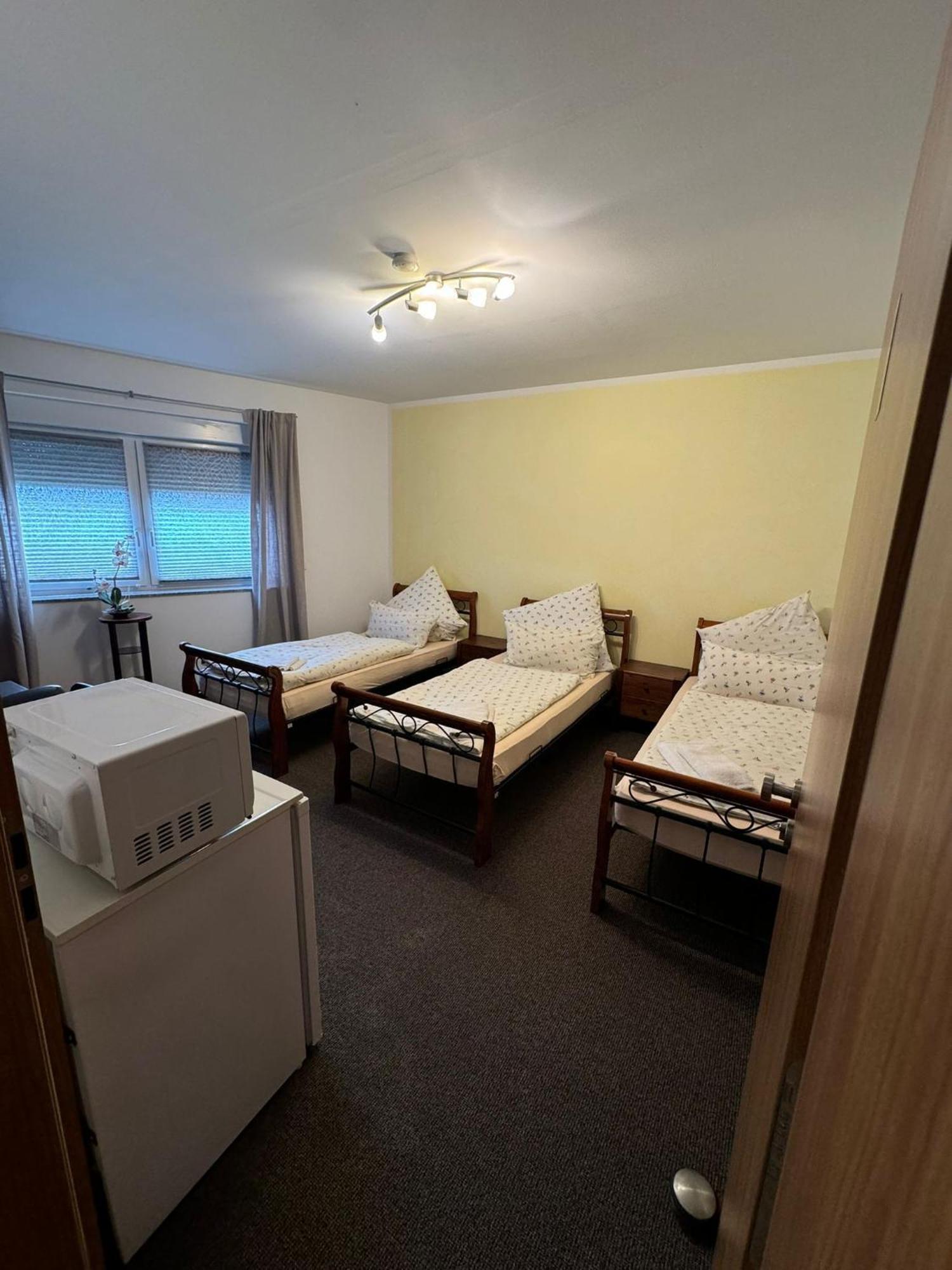 Pension Zur Traube 2 Hotel Bergheim  Luaran gambar